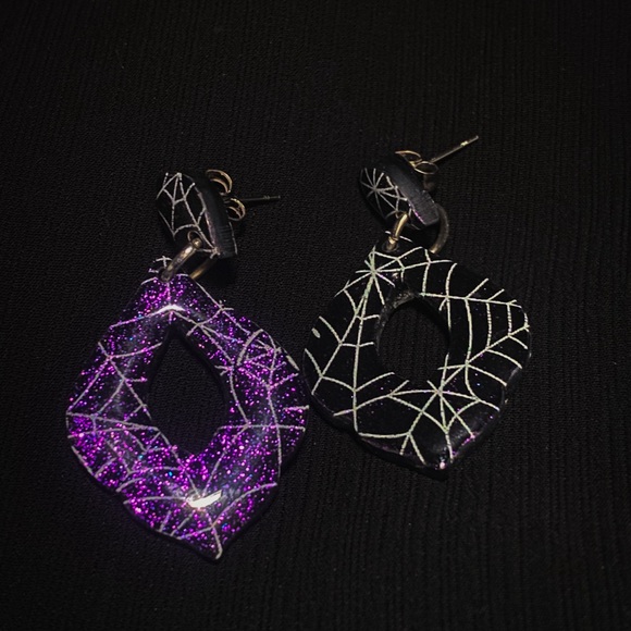 Meet your Posher, Questy - Picture 3 of 4